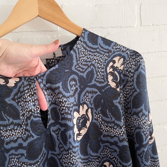 Ted Baker Women’s Blouse Satin Paisley Floral print Boho Key hole Navy Pink L - Picture 9 of 14